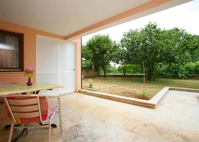 דירה In With Terrace, Wifi *