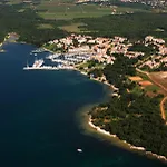 Apartment In With Terrace, Wifi Porec